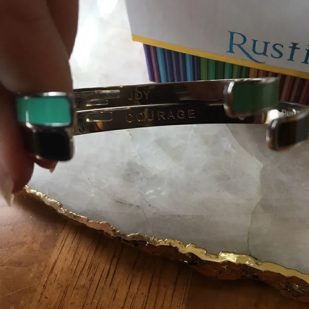 RUSTIC CUFF Regifters